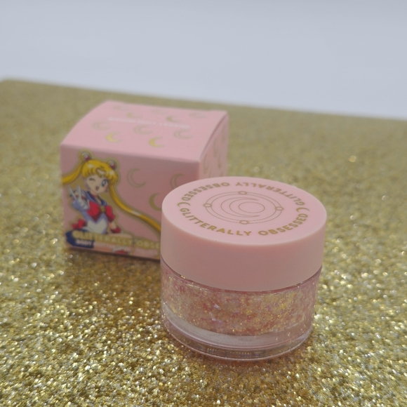 Colourpop x Sailor Moon Moonlight Legend Glitterally Obsessed Glitter Gel - Picture 3 of 5